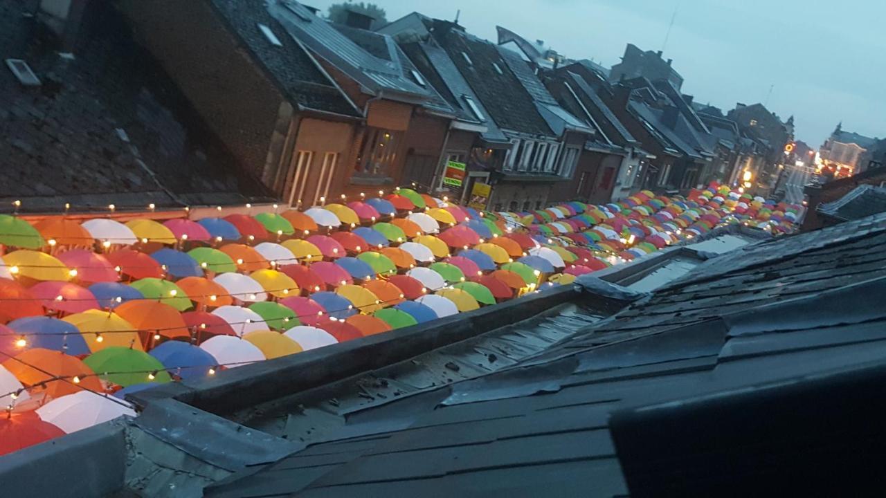 Le Patio Belle Maison En Plein Centre Ville, Avec Grande Terrasse Au Calme Bastogne Eksteriør billede